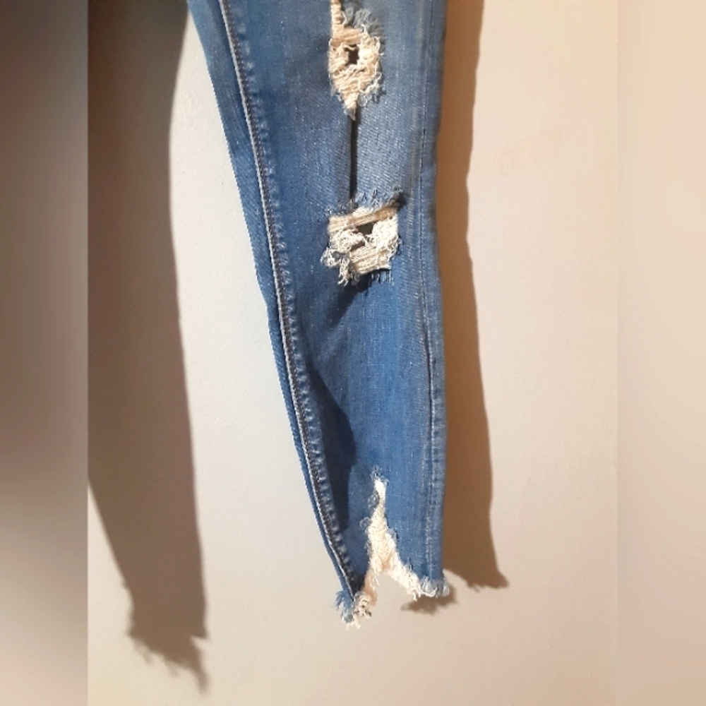 Express Performace Stretch Ankle Legging Mid Rise Jeans Distressed Size 2S/2C - Picture 3 of 8